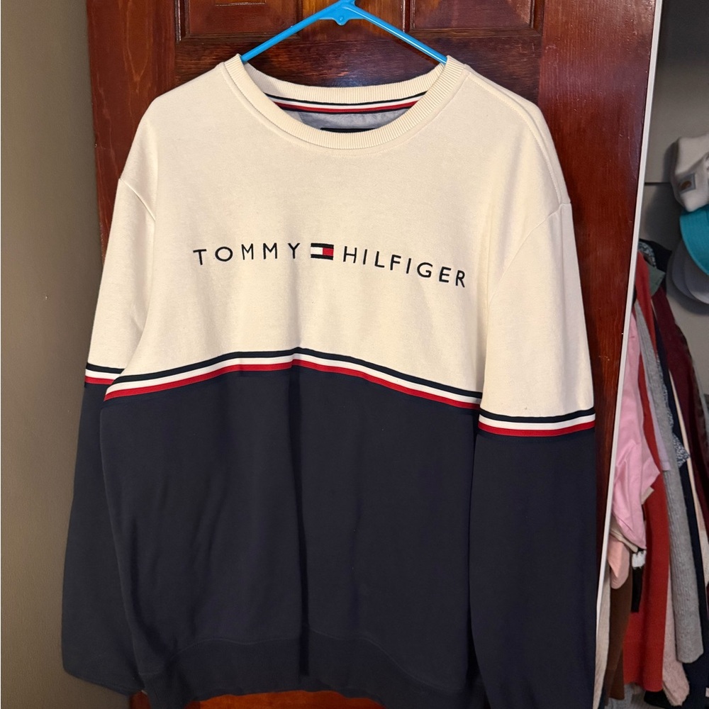 Tommy Hilfiger Men's Crewneck Sweatshirt in Cream and Navy with Flag Stripe